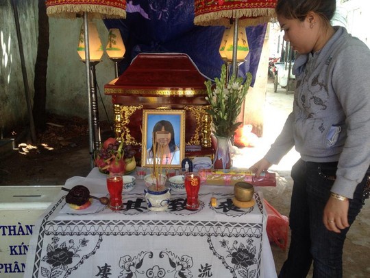 Nghi an be gai 10 tuoi bi hiep dam roi sat hai hinh anh