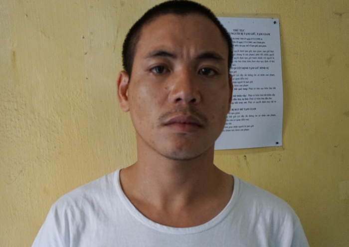 Dau bep nha hang bit mieng nguoi di xe LX de cuop do hinh anh