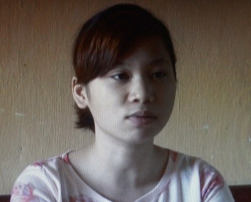 Thieu nu xinh xan tham gia duong day buon nguoi hinh anh