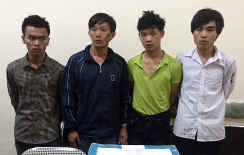 Nhóm 4 người bị bắt giữ về hành vi ma túy.
