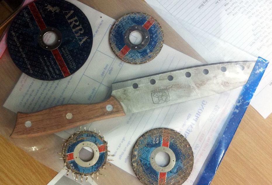 Tang vật liên quan đến vụ án. Ảnh: Việt Đức.