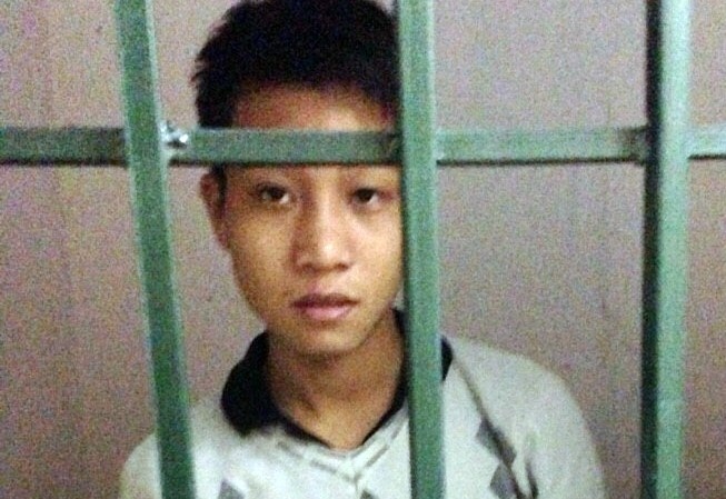 Chân dung gã thày bói lừa tình nữ sinh.