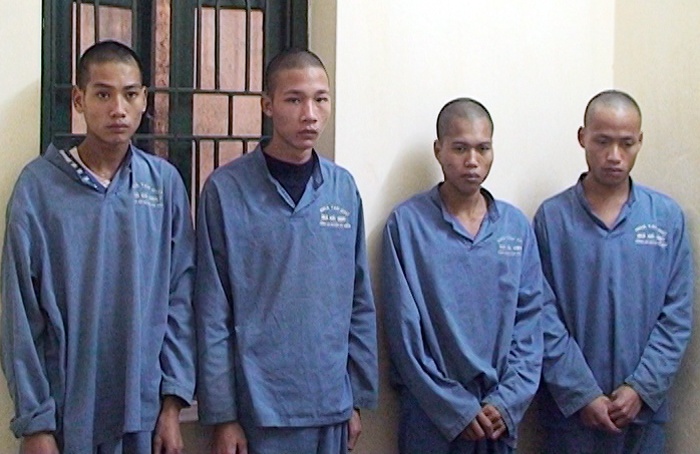Nhóm 4 thanh niên bị tạm giữ.