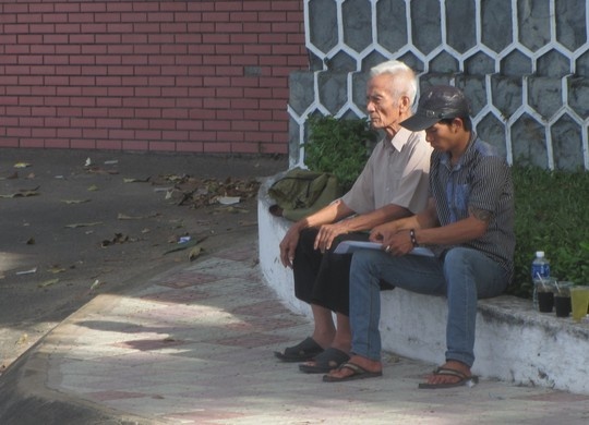 Bo Huynh Van Nen nhan duoc quyet dinh huy an cua con hinh anh