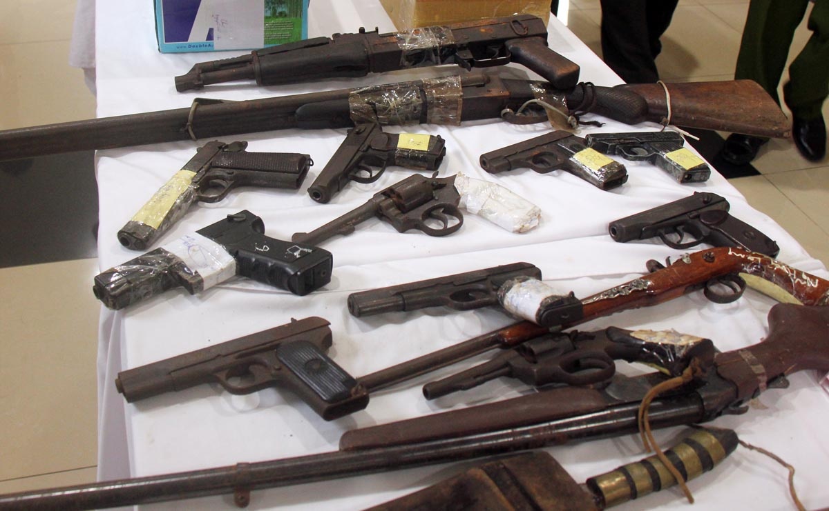 Trong 60 ngày cao điểm, cảnh sát phát hiện gần 800 vụ phạm pháp hình sự, giảm hơn so với cùng kỳ năm 2014. Các lực lượng phá hơn 600 vụ án kinh tế, gần 500 vụ án ma túy, bắt và vận động 161 người bị truy nã ra đầu thú.