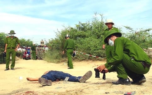 Man tra thu tan doc cua nhung cap doi can tinh hinh anh