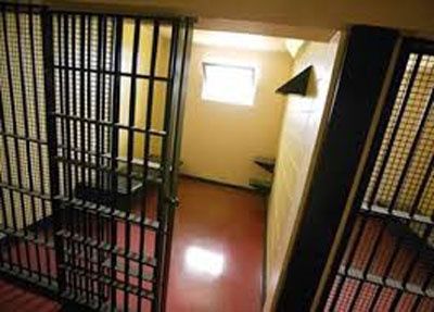 Mot nghi pham chet tai tru so cong an huyen hinh anh