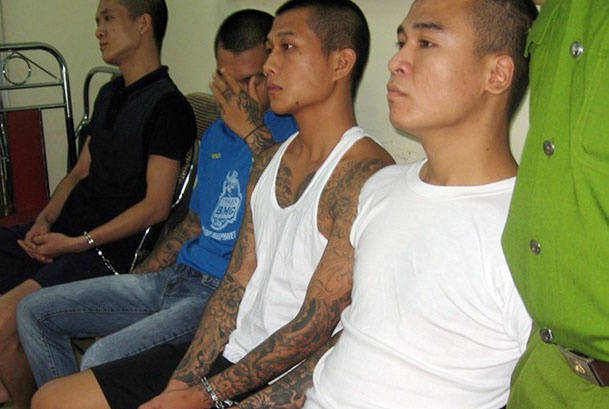 Triet pha cac bang nhom toi pham chuyen nghiep dip 30/4 hinh anh