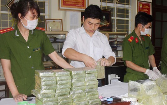 Mo 227 banh heroin cua bang toi pham xuyen quoc gia hinh anh