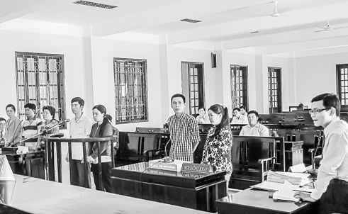 Bi hai va bi cao 'man nong' bang... 2.364 tin nhan hinh anh