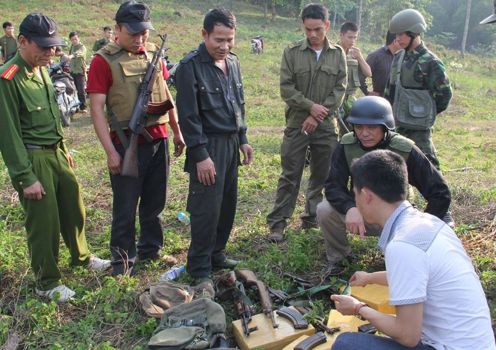 Ban ha toi pham chuyen 160 banh heroin trong dem hinh anh