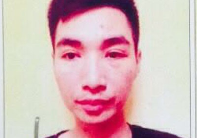 Ba lao bi ten cuop dam nga tren duong hinh anh