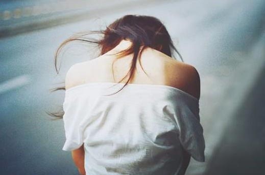 Giai thoat 2 nu sinh trung hoc khoi tay 'yeu rau xanh' hinh anh