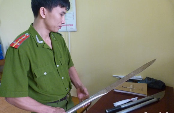 Thach dau bang dao sau khi chui nhau tren Facebook hinh anh