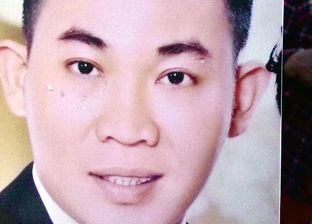 Anh re doat mang 2 nguoi nha vo roi tron vao nha nghi tu tu hinh anh