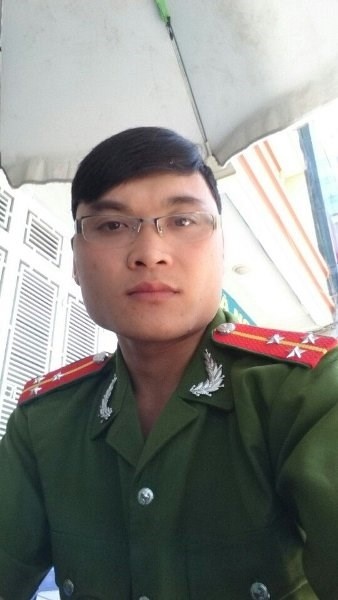 Thượng úy Công an...rởm Nguyễn Văn Thân