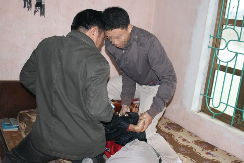 Nhung chien thuat pha ‘lo cot’ ban le ma tuy hinh anh