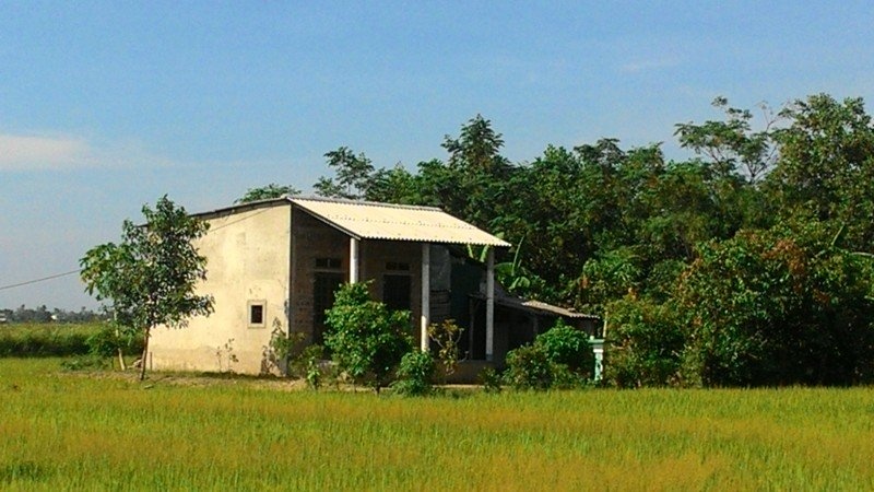 Vợ chết, chồng bị bắt, ngôi nhà cấp 4 của Thịnh trở nên hoang lạnh.