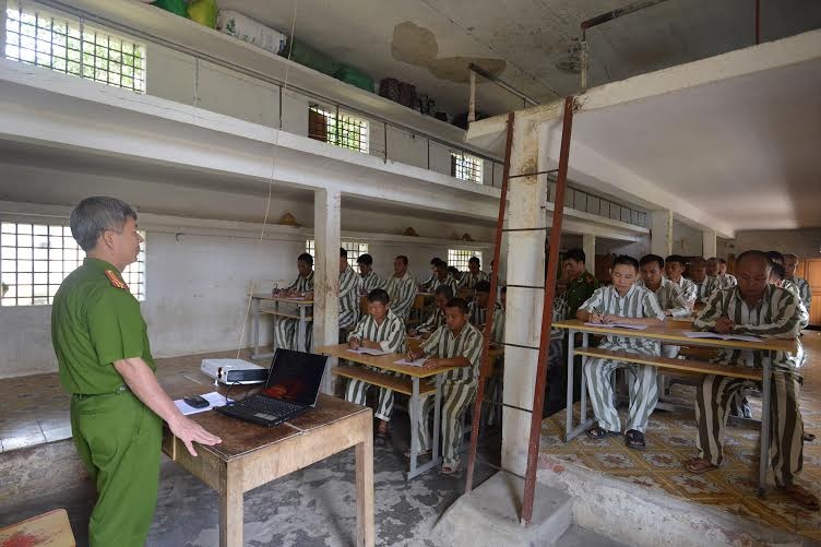 Các phạm nhân chờ xét duyệt đặc xá