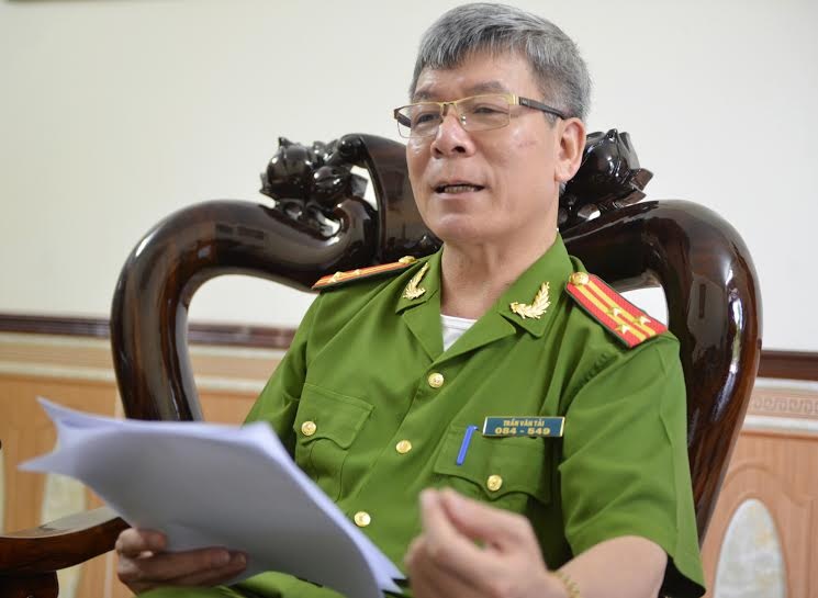 Pho giam thi ke phut no sung bao dong pham nhan tron trai hinh anh