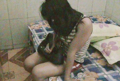 3 cap doi 'may mua' o nha nghi bi bat qua tang hinh anh