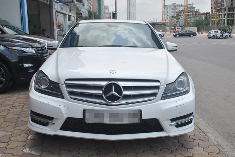 Sieu lua mao danh thu ky pho thong doc Ngan hang Nha nuoc hinh anh