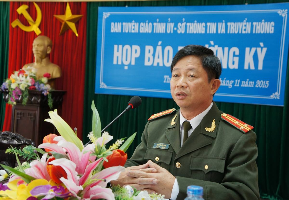 Nguoi dau doc vo con roi tu tu no khoan tien lon hinh anh