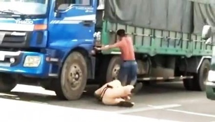 Tài xế Toàn bị bắt giam 2 tháng để công an tiếp tục điều tra.