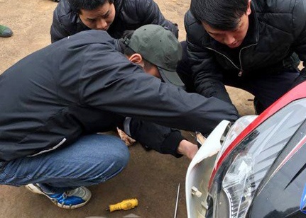 Giau 6 banh heroin trong hoc xe Air Blade hinh anh