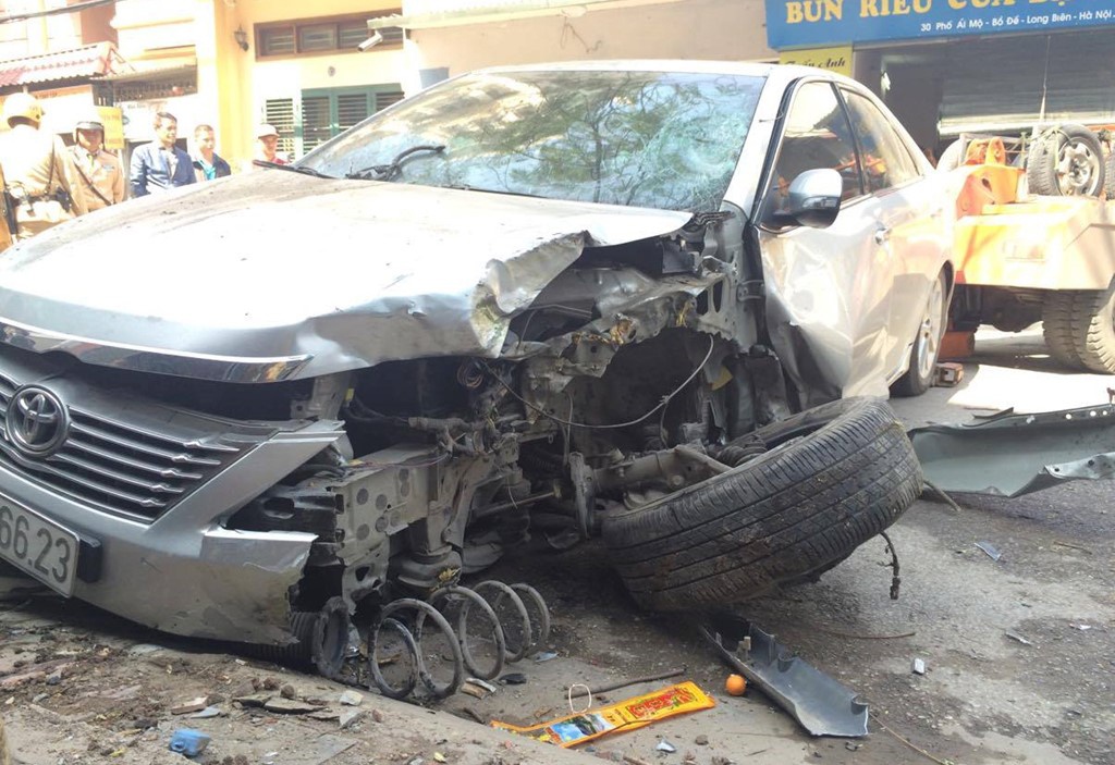 Chu xe Camry co lien doi trong vu tong chet 3 nguoi? hinh anh