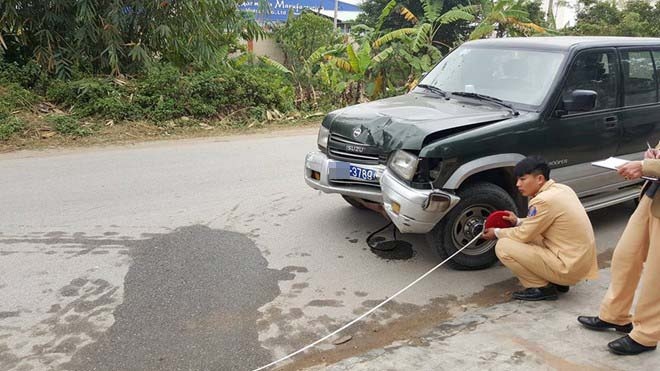 ôtô của cán bộ cấp cao ảnh 1 oto cua can bo cap cao anh 1