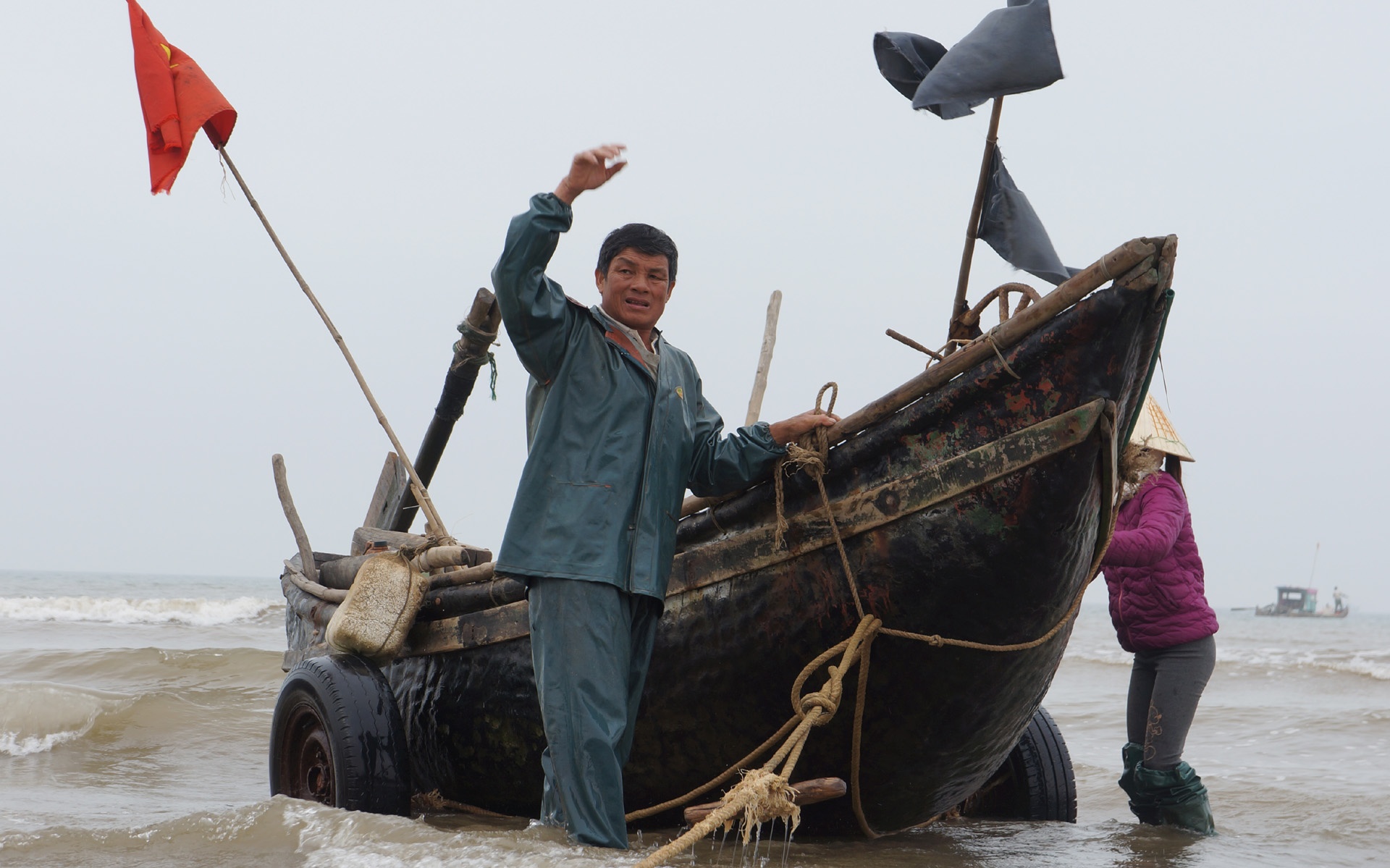 ngư dâm Sầm Sơn đòi bãi biển ảnh 2 ngu dam Sam Son doi bai bien anh 2