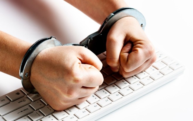 Truy to mot giam doc cong ty o Sai Gon lua 22 ty hinh anh