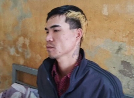 Vo di taxi roi di dao cuop tien va dien thoai cua tai xe hinh anh