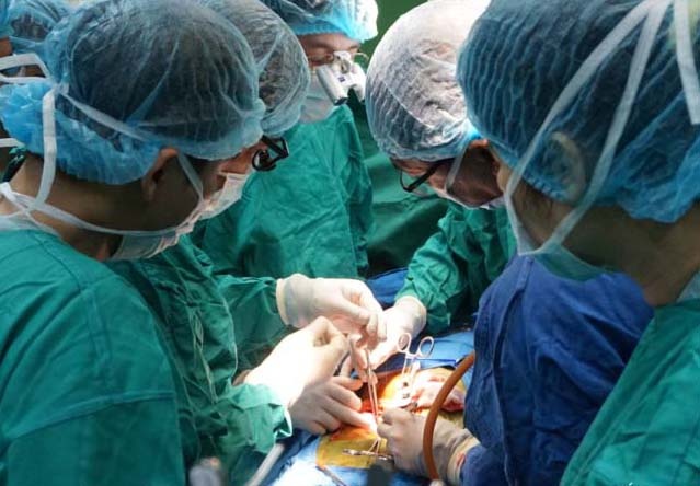 Moi gioi mua ban than gia 200 trieu dong hinh anh