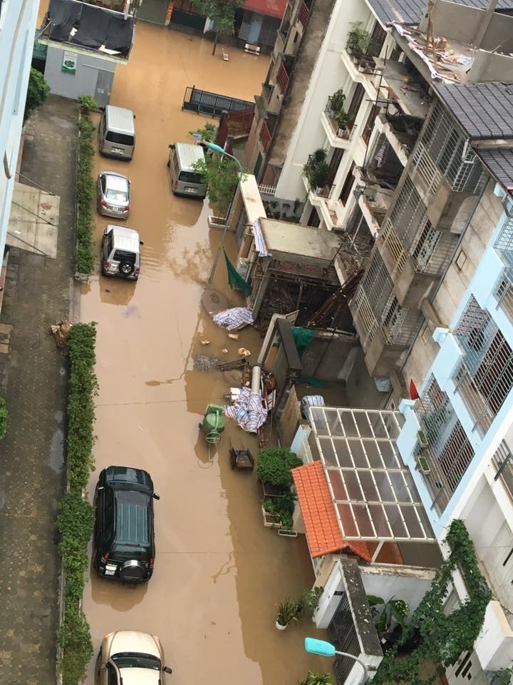 Cheo thuyen tren pho anh 7