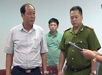 Cuu TGD Cang Quang Ninh chiem doat luong cong nhan hinh anh