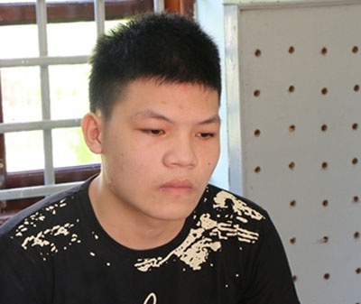 Cuop doa cat co thieu nu, ep doc mat khau dien thoai hinh anh