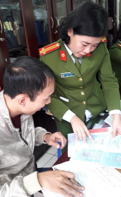 Lá thư gửi nữ cảnh sát hộ tịch ảnh 1 La thu gui nu canh sat ho tich anh 1