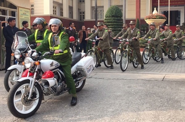 Bao ve dan pho Ha Noi tuan tra bang xe dap hinh anh