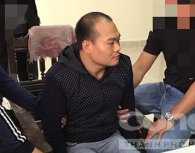 Nguoi dan ong Trung Quoc tang tru gan 1 kg ma tuy da hinh anh