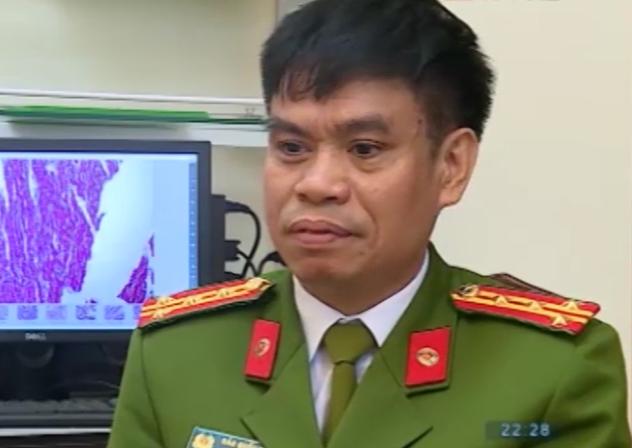 Lam gi khi phat hien tre bi xam hai? hinh anh