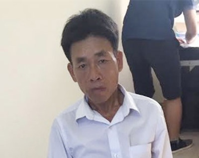 Giao vien tieng Anh van chuyen 16 banh heroin hinh anh