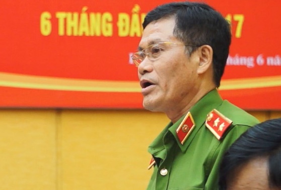 Dieu tra viec giam doc so o Yen Bai dua 200 trieu cho nha bao hinh anh