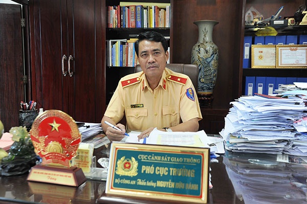 phạt người điều khiển ôtô không có đăng ký xe ảnh 1 phat nguoi dieu khien oto khong co dang ky xe anh 1