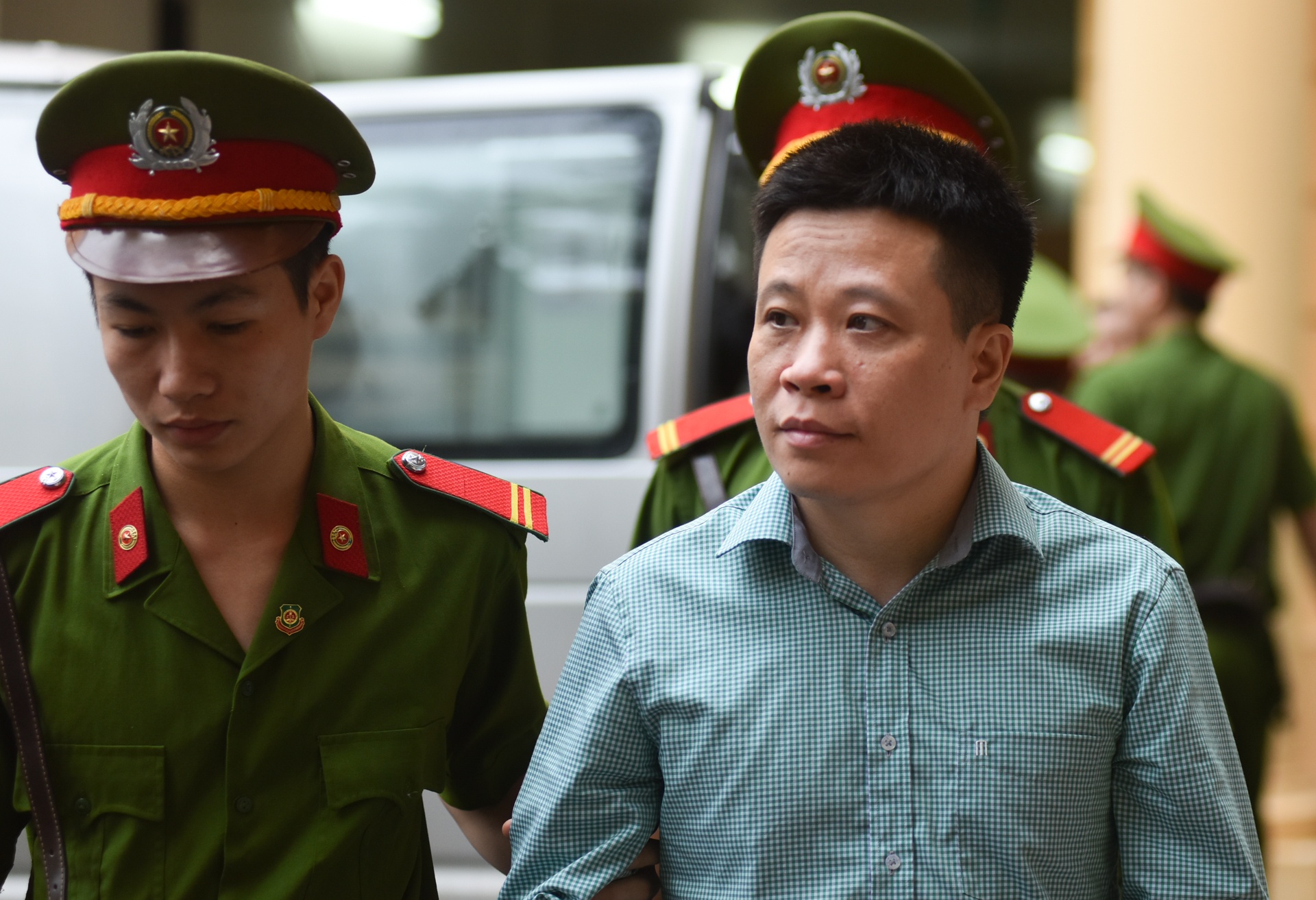 xét xử Hà Văn Thắm ảnh 2 xet xu Ha Van Tham anh 2