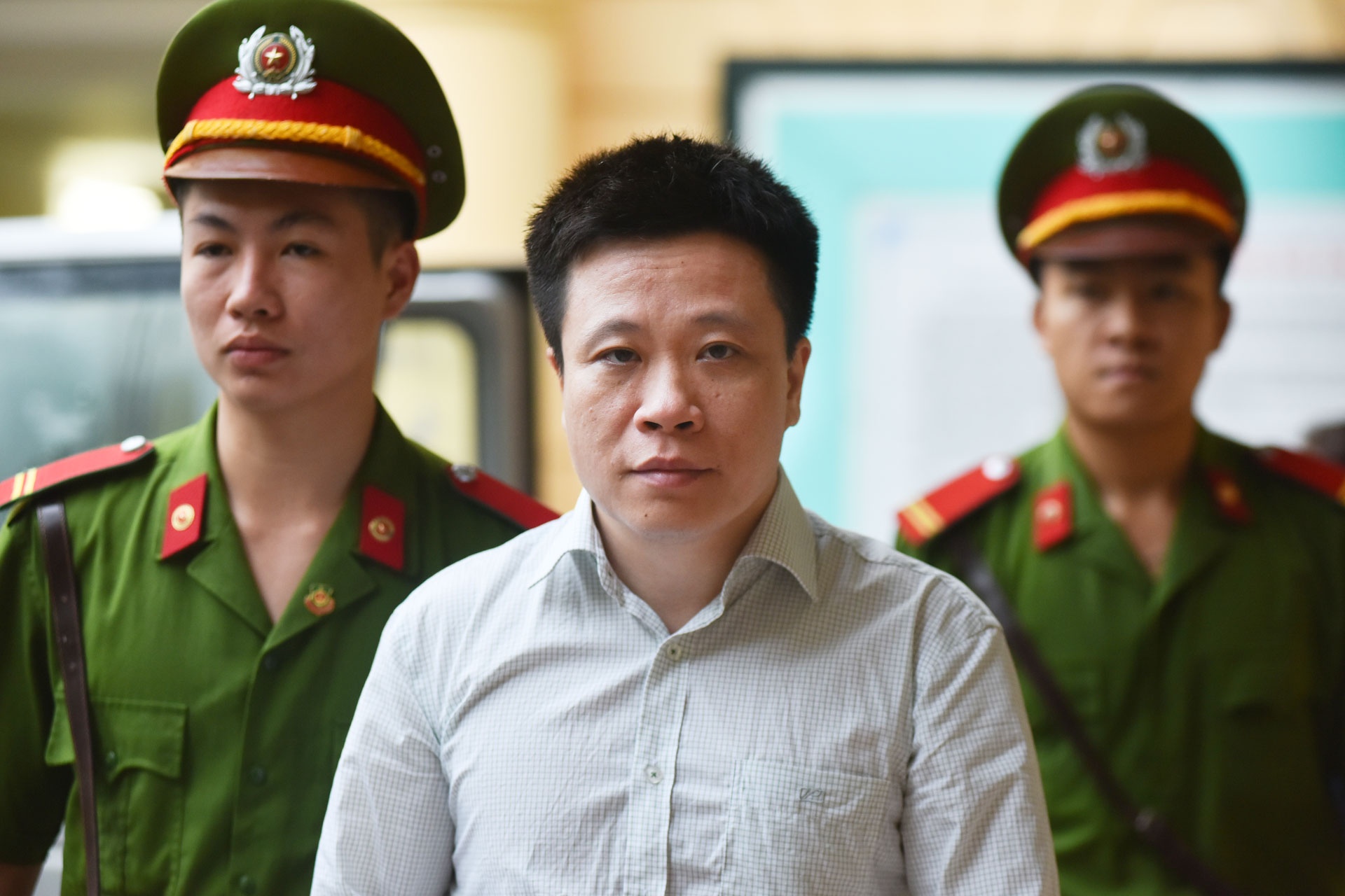 Khoi to them 3 vu chiem doat tai san lien quan dai an Ha Van Tham hinh anh