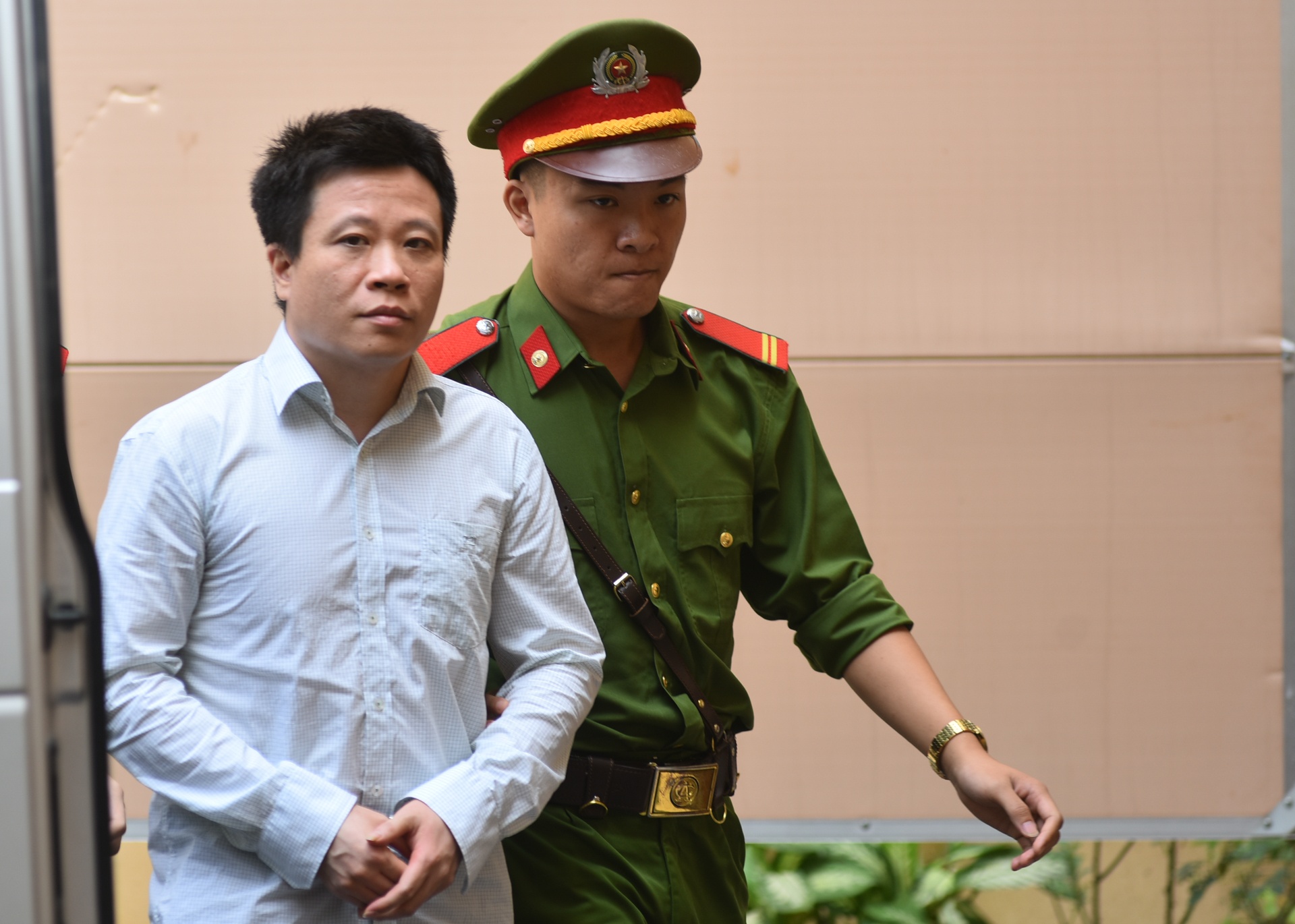 xét xử Hà Văn Thắm ảnh 2 xet xu Ha Van Tham anh 2