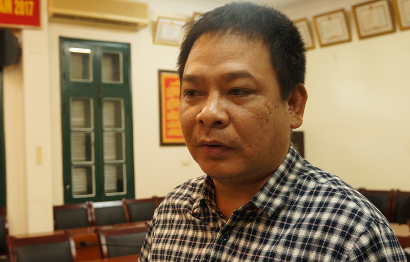 Doi truong Doi dac nhiem ke phut giap mat ke khong che con tin hinh anh