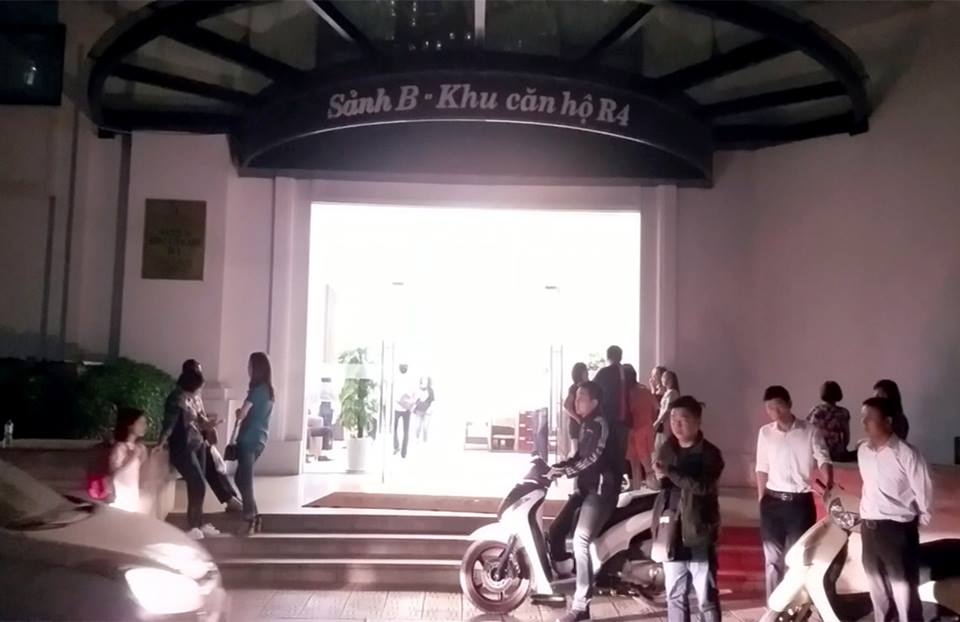 Mot phu nu nghi bi sat hai trong chung cu cao cap hinh anh